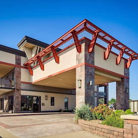 Best Western Angus Inn Great Bend Экстерьер фото