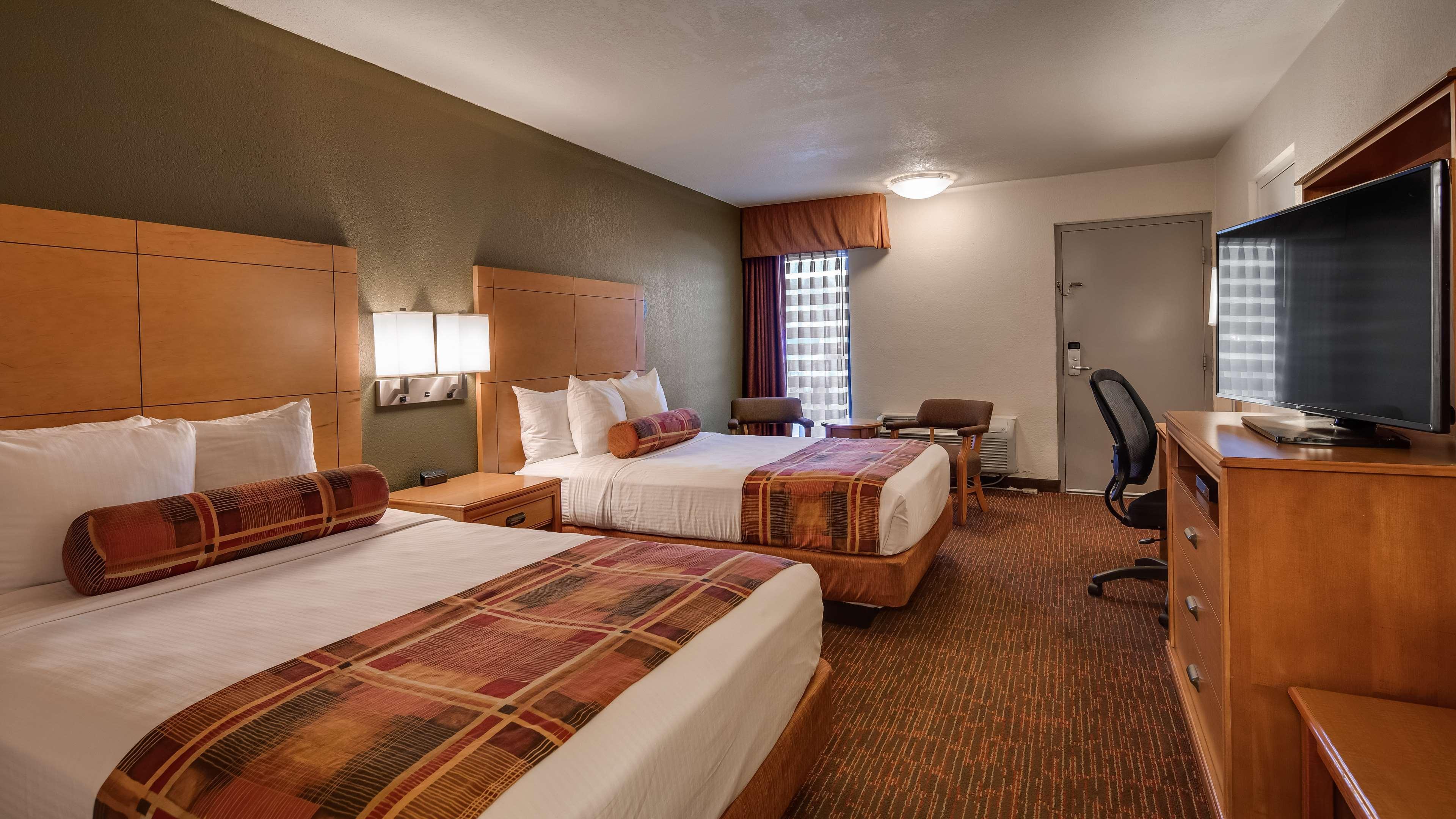 Best Western Angus Inn Great Bend Экстерьер фото