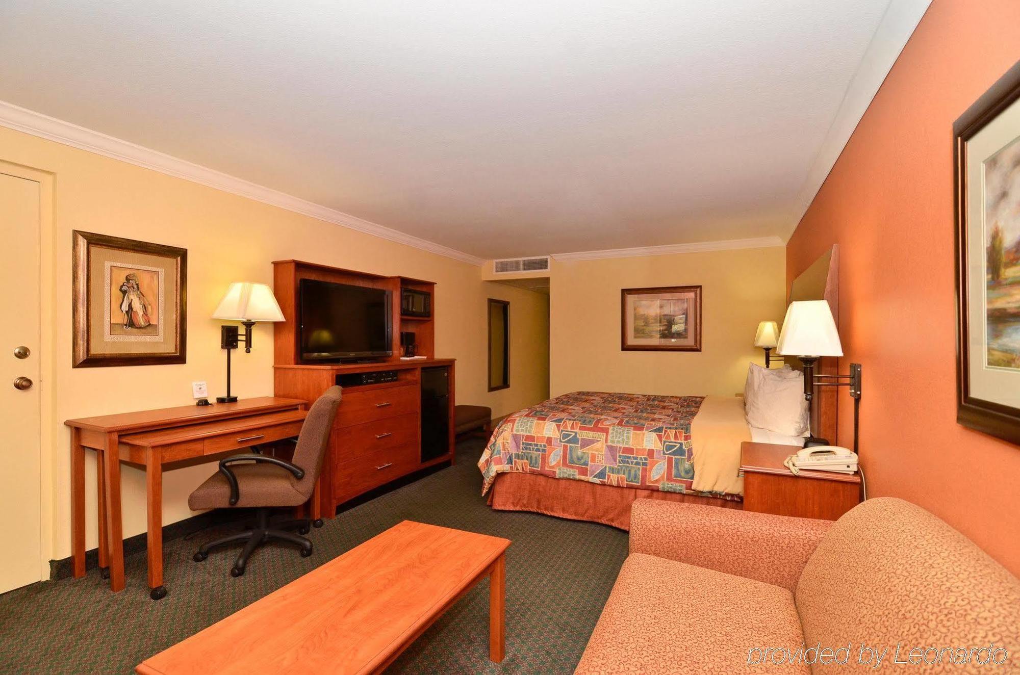Best Western Angus Inn Great Bend Номер фото